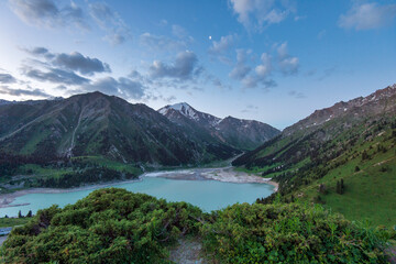 Sticker - lake in the mountains