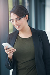 Aufkleber - Happy woman, business and browsing with phone for social media, communication or news at office. Female person or employee with smile on mobile smartphone for online chatting or texting at workplace