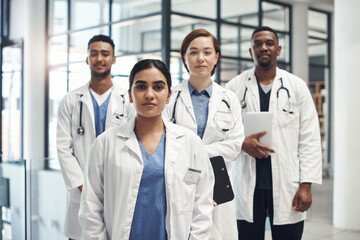 Poster - Serious, people or doctors in hospital portrait together for healthcare, wellness and solidarity. Clinic, surgeons or physicians in group for medical advice, teamwork or collaboration in medicine