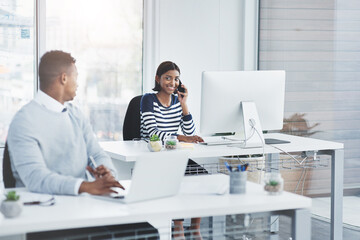 Leinwandbilder - Business woman, phone call and coworking office with web design networking and conversation. Happy, desk and startup staff with digital designer work and communication with technology at workplace
