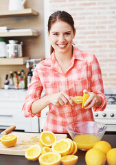 Poster - Woman, kitchen and smile with squeeze orange for juice in bowl for health, nutrition and diet with ingredients. Home, portrait and happy with fruit for sweet flavor or lunch snack and fresh food