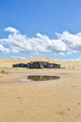 Canvas Print - Walk through the sand dunes to Tin City