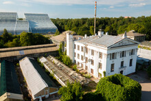 Majestic White Palace In Moscows Botanical Oasis