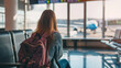 Mulher em um aeroporto ao por do sol - wallpaper HD