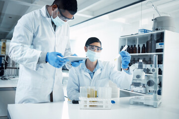 Aufkleber - People, mask or scientists on tablet for liquid results, life extension or antiaging medicine in laboratory. Teamwork, vial or biologists with chemistry research, test tube or science info update