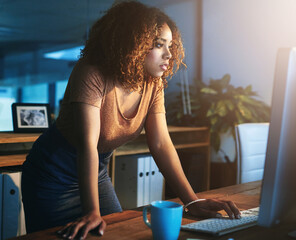 Aufkleber - Business, woman and computer in office at night for overtime, deadline and research for project proposal for client. Female person, employee and reading email, information and schedule or waiting