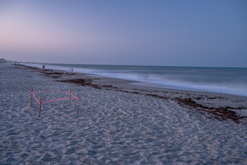 Canvas Print - beach at dusk