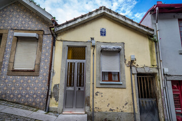 Poster - Small houses on Calcada da Serra street in Vila Nova de Gaia city, Portugal