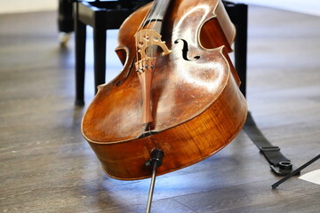 Poster - Musical instruments - cello and piano, suitable for music-related projects