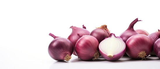 Aufkleber - An image showing onions set apart against a white background with ample space for adding text or other elements