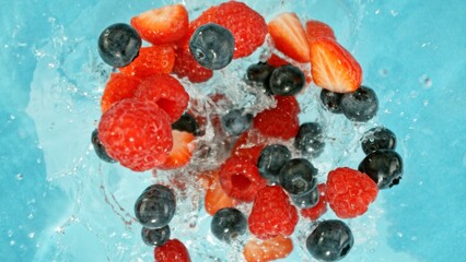Poster - Freeze Motion of Berries Falling into Water, Splashing.