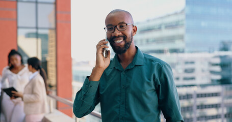 Canvas Print - Black man, business phone call and discussion, communication and networking outdoor, plan or negotiation at law firm. Lawyer on rooftop, deal or project with connection, chat and corporate contact