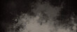© Fabian - Fond dégradé granuleux noir blanc texture de bruit gris foncé monochrome rétro toile de fond design espace de copie