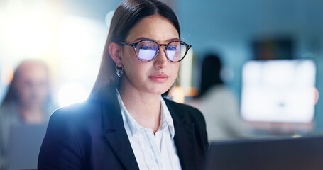 Poster - Glasses, business and woman with laptop, reading and reflection with connection, internet and planning ideas. Research, networking and girl with computer, website administration and consulting email