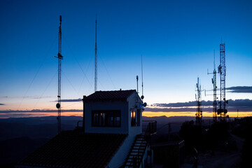 Repetidores y antenas de televisión (Calles-Valencia)