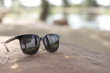 Canvas Print - Sunglasses on the beach