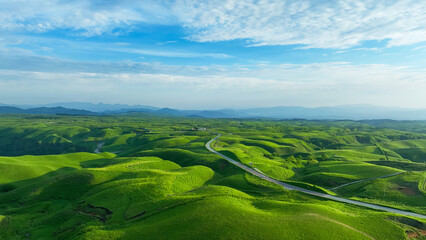 壮大な大地の風景　ドローン空撮