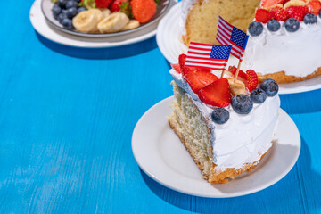 Wall Mural -  4th of July cake with flag and berries