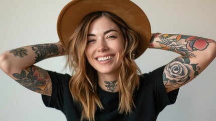 Poster - Woman with Trendy Tattoos Smiling