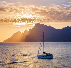 Wall Mural - sunset over the sea