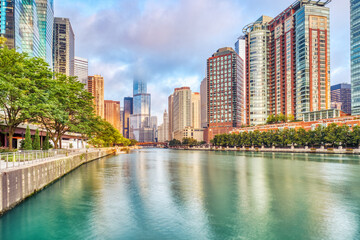 Wall Mural - Chicago Downtown Cityscape with Chicago River at Sunrise