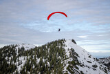 Paraglider über dem Lattengebirge bei Bad Reichenhall