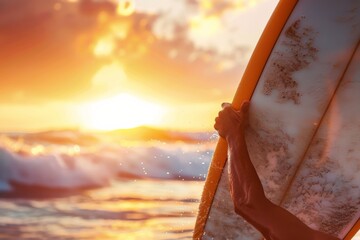 Aufkleber - Detailed image of surfer's hand gripping a surfboard during a beautiful ocean sunset