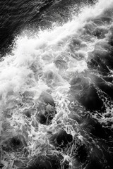 Aufkleber - Black and white photo of a serene body of water. Suitable for various design projects