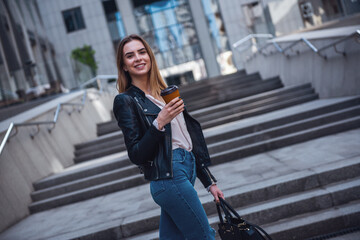 Wall Mural - Girl in city