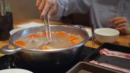 Canvas Print - Tomato hotpot in the restaurant