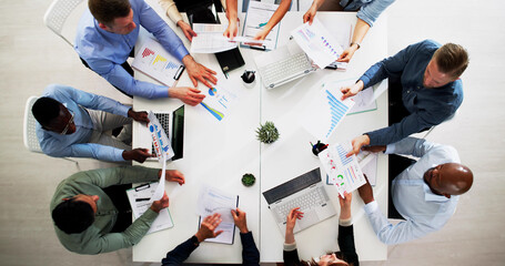 Poster - Multiracial Business People Having Discussion