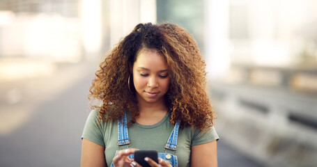 Aufkleber - Woman, road and browsing internet on smartphone for social media, communication and networking. Female person, smile and satisfied in city with mobile app and texting with chatting in Brazil