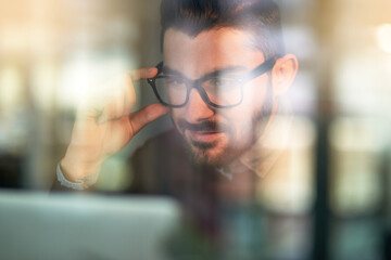Aufkleber - Man, office and reading with glasses on laptop with news, info and journalist with online article. Review, media and writer with research on internet, website and post report with analysis or editing