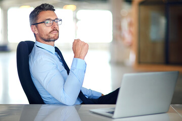 Fototapete - Laptop, thinking and mature business man in office for research, website and internet for planning. Corporate, professional and person on computer with ideas for project, finance report and review