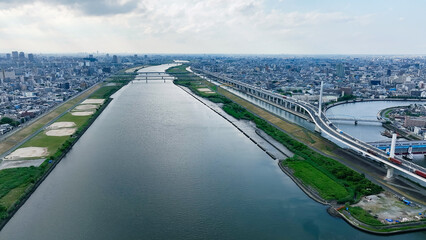 Poster - 河川と高速道路の空撮