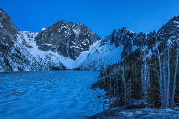 Wall Mural - Moon rise in the mountains