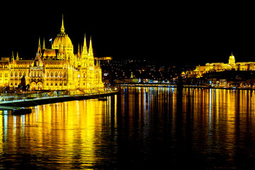 Wall Mural - Parliament building in bright night illumination, Budapest, Hungary