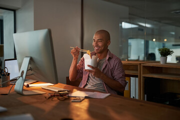 Aufkleber - Computer, Chinese food and man in office, night and smile for working late, web designer and note. Workplace, online and employee with noodles, deadline and hungry or meal, business and pc for person