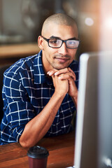 Aufkleber - Portrait, glasses and creative business man on computer in startup office for career and job in Brazil. Face, confident professional and entrepreneur on desktop for email or project of copywriter