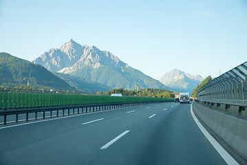 transit route travel through Austria to Italy