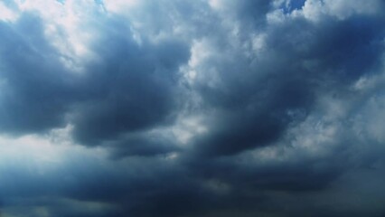 Wall Mural - Time lapse of cloudy sky at overcast