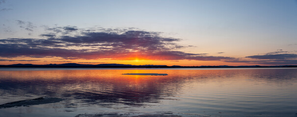 Wall Mural - Sonnenuntergang am Siljiansee in Mora, Schweden