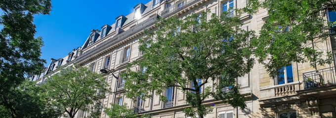 Wall Mural - Paris, beautiful buildings in a luxury neighborhood in the 17e arrondissement, typical facades 
