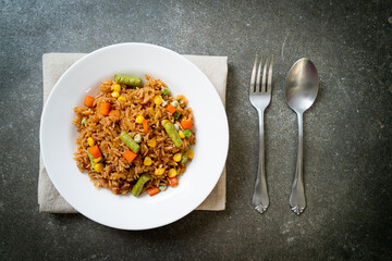 Wall Mural -  fried rice with green peas, carrot and corn