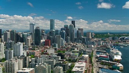 Wall Mural - Stunning 4K Aerial Footage: Downtown Waterfront of Seattle, Washington - Sunny Day
