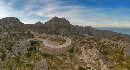 Canvas Print - aerial view of the Nus de Sa Corbata hairpin turn in the Serra Tramuntana of Mallorca near Coll de Reis mountain pass