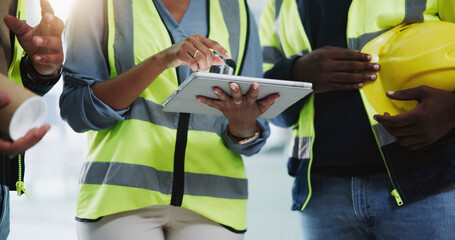 Fototapete - Planning, team and engineers browsing tablet for construction or project management with technology. Development, idea and people for contractor job or maintenance in modern office in Switzerland.