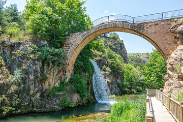 Canvas Print - Clandras Köprüsü  is an ancient bridge in Turkey, the one arch bridge was constructed during the Phrygian era of Anatolia. Arch structures were introduced during  the Roman period in Uşak.