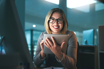 Leinwandbilder - Woman, employee and smile with tablet in office for internet, online and research for ideas. Female person, happy and portrait in confidence for career or job opportunity, growth and proud as hr