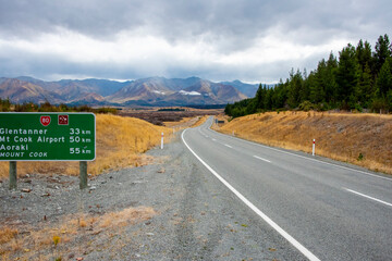 Canvas Print - Mount Cook Road 80 - New Zealand